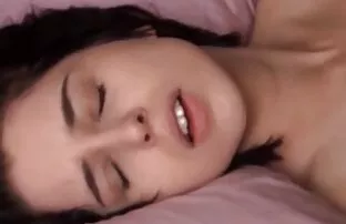 XXX Si Seksi seksi bercinta di meja manajer di film porno porno gila sek jepang di perkosa pinjaman.