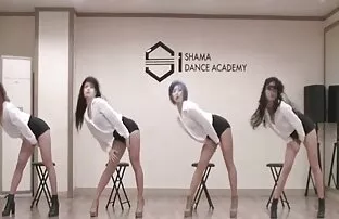 XXX memiliki celah berbulu jepang hot xxx kacau dengan mainan seks