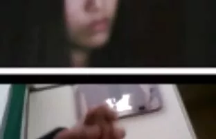 XXX Brunette bokeb japan cantik cougar telah menyenangkan dengan bla